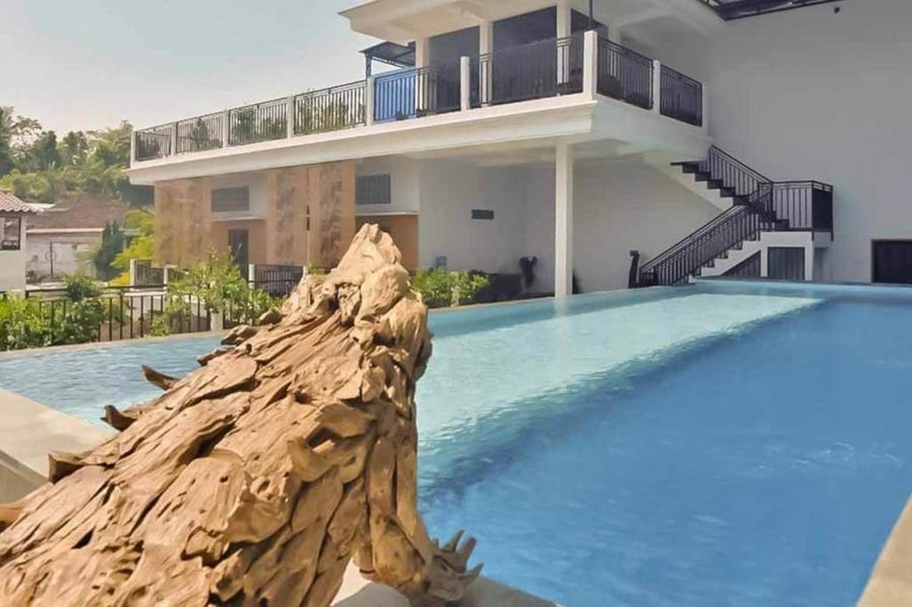 Hotel Malang Hill Syariah Redpartner Exteriér fotografie