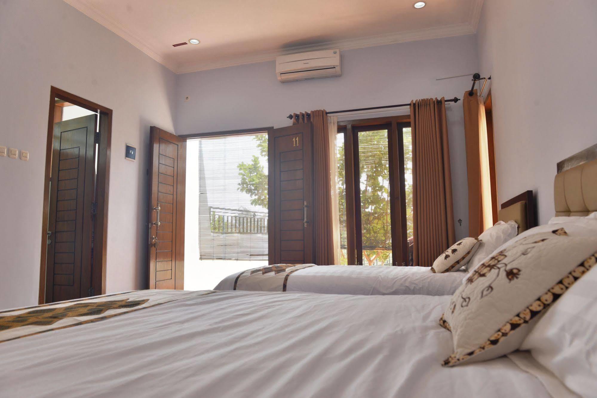 Hotel Malang Hill Syariah Redpartner Exteriér fotografie